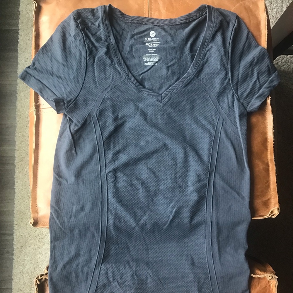 Gray Old Navy Athletic Shirt